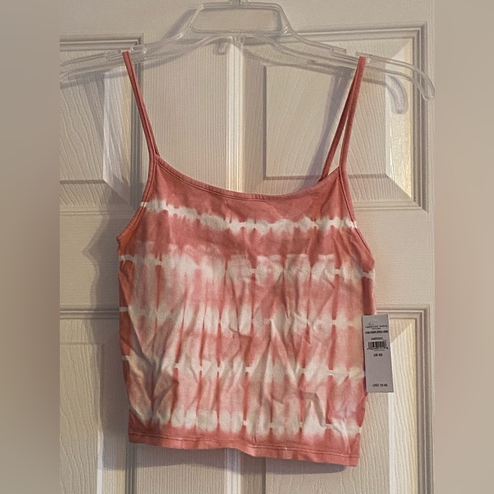 Cute summer crop top! - brand new!!